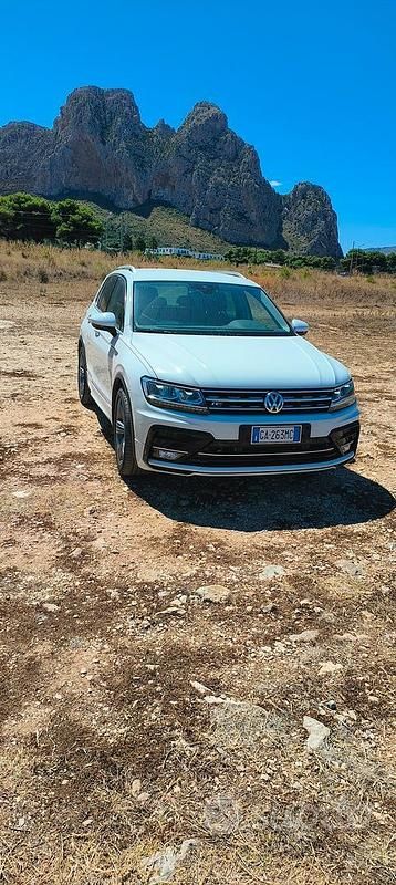 Usata VW Tiguan R-line 130 CV (95 kW) 2020 Bianco SUV