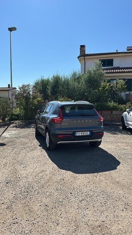 Usata Volvo XC40 Business Edition 150 CV (110 kW) 2019 Grigio SUV