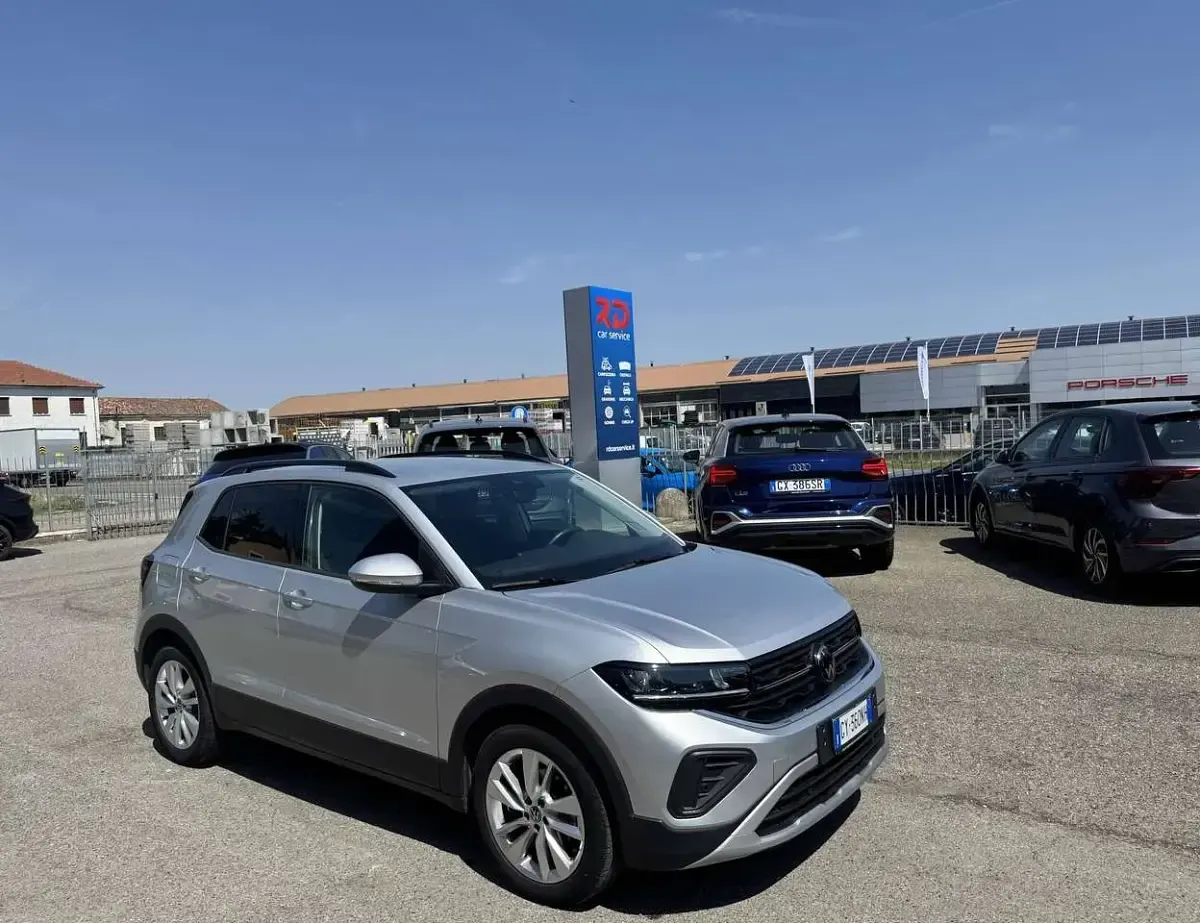 Usata VW T-Cross Edition 116 CV (85 kW) 2025 Reflex silver met. SUV