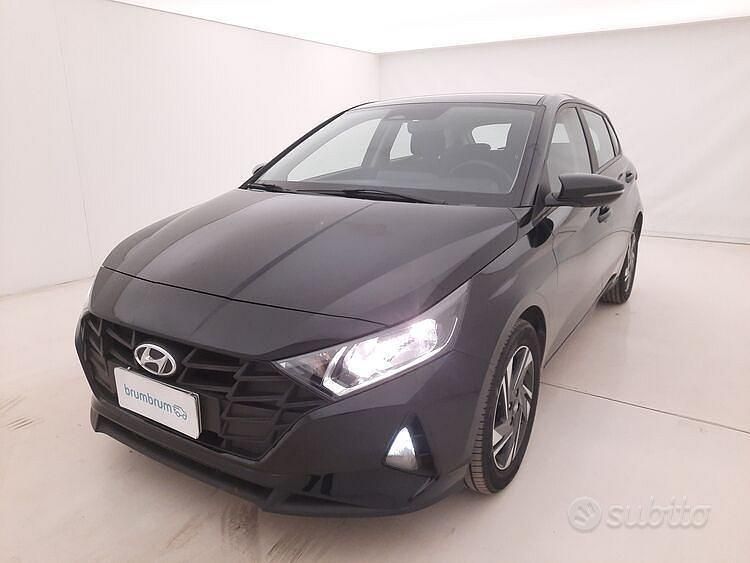Nero Usata 2023 Hyundai i20 Tre volumi | 13.990 € (Buon prezzo) - Immagine 1/4