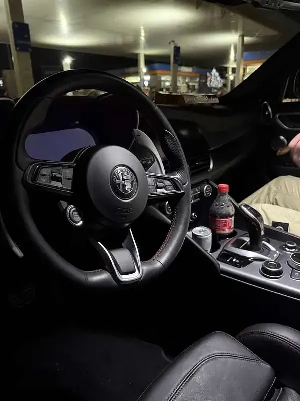 Usata Alfa Romeo Giulia Competizione 211 CV (155 kW) 2023 Berlina