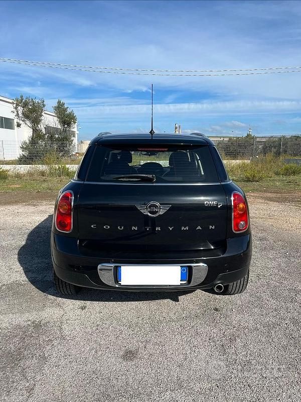 Usata Mini Countryman 90 CV (66 kW) 2016 Nero SUV