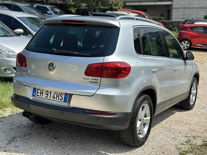 Usata VW Tiguan Sportline 140 CV (102 kW) 2011 Grigio SUV