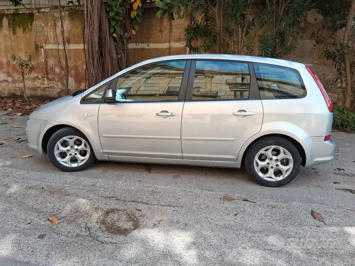 Usata Ford C-MAX 105 CV (77 kW) 2010 Grigio Monovolume