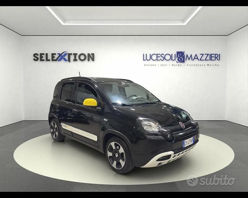 Usata Fiat Panda Cross Cross 69 CV (50 kW) 2025 Nero Utilitaria