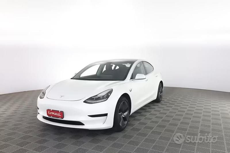 Usata Tesla Model 3 Standard Range 239 kW (325 CV) 2020 Bianco Berlina