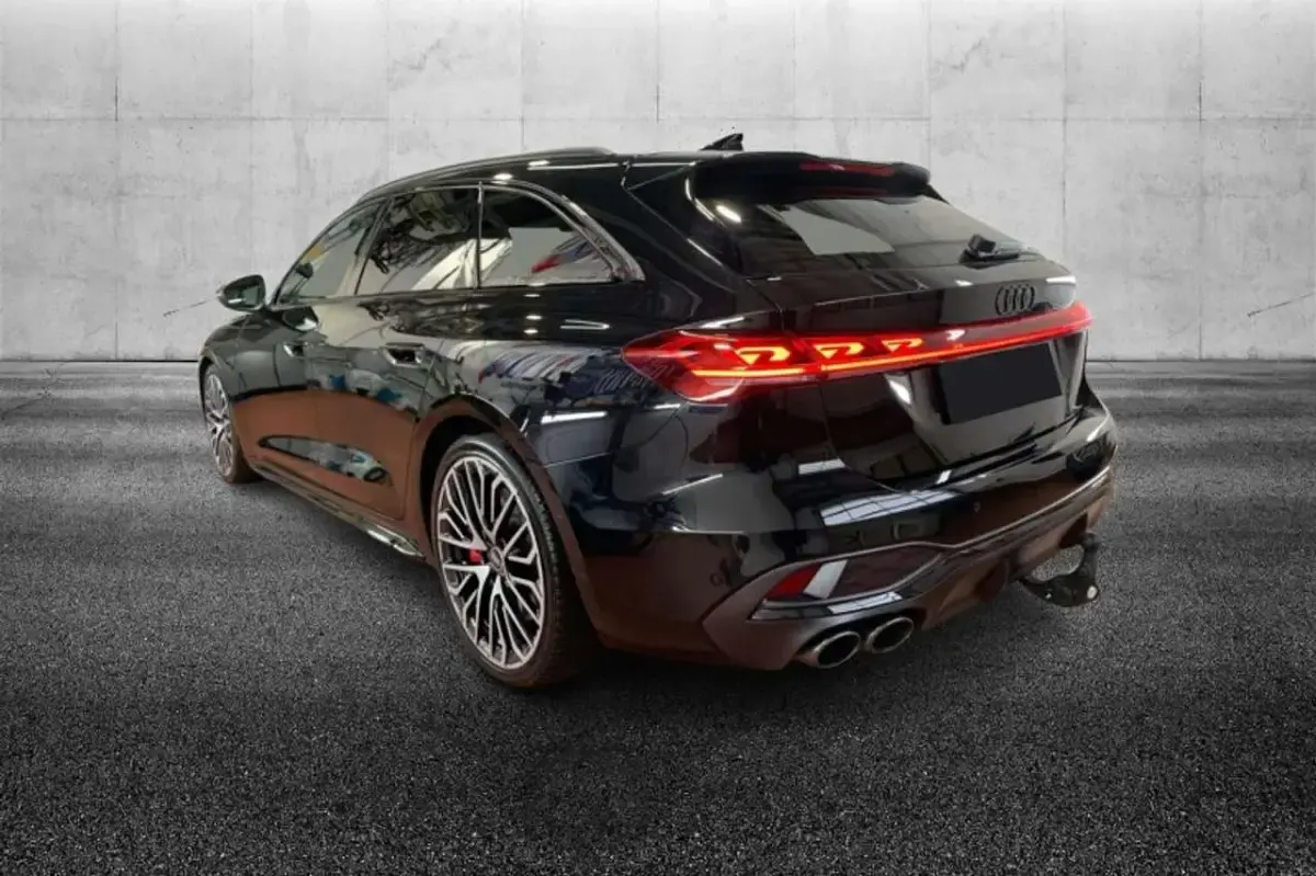 Usata Audi S5 367 CV (269 kW) 2025 Nero Station wagon