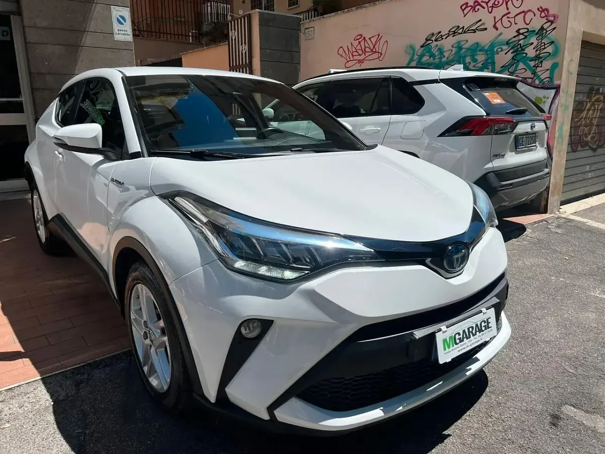 Usata Toyota C-HR Business Edition 97 CV (71 kW) 2022 Bianco SUV