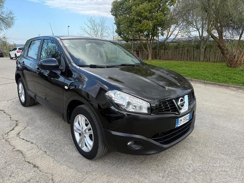 Usata Nissan Qashqai Tekna 130 CV (95 kW) 2012 Nero SUV