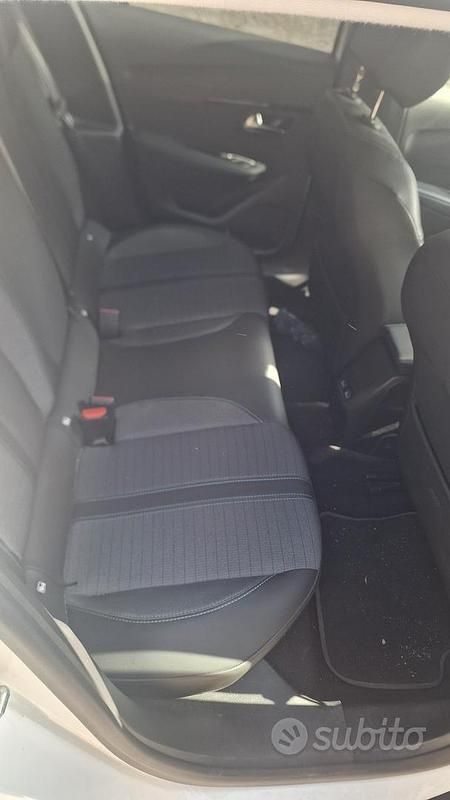 Usata Peugeot 208 Allure 101 CV (74 kW) 2020 Bianco Utilitaria