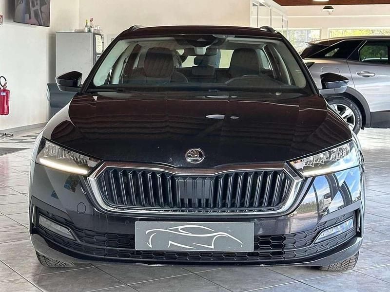 Usata Skoda Octavia Executive 150 CV (110 kW) 2023 Nero Station wagon