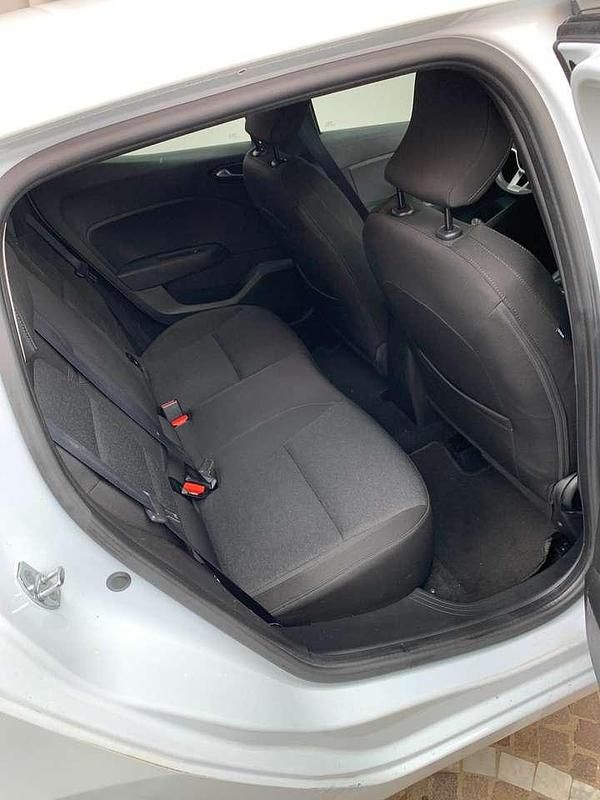 Usata Renault Clio V Business 101 CV (74 kW) 2022 Other Berlina