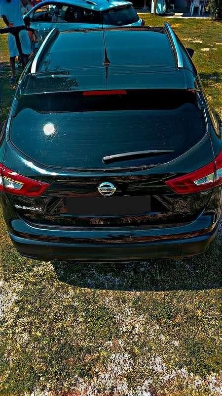 Usata Nissan Qashqai Tekna 116 CV (85 kW) 2017 Nero SUV