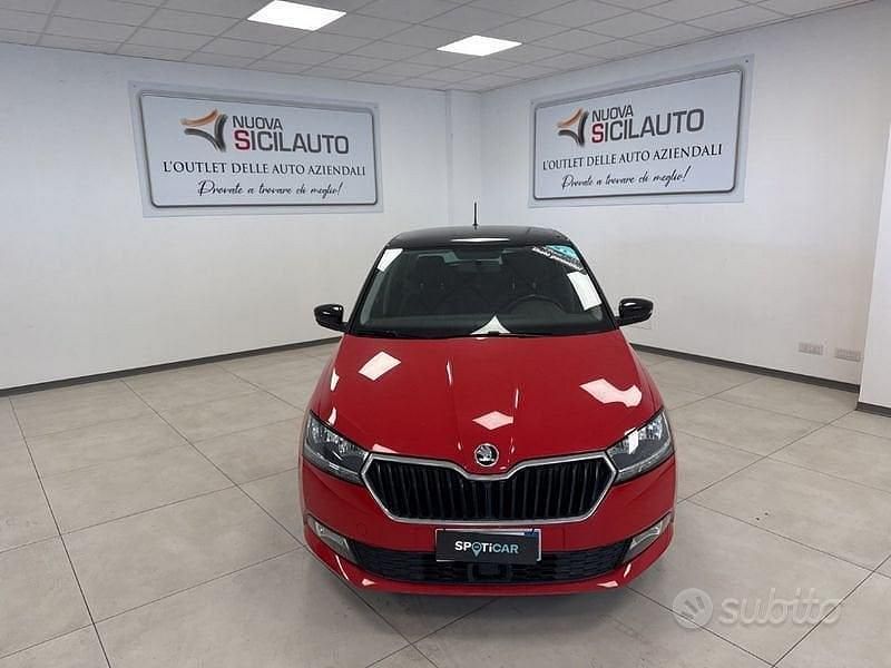 Rosso Usata 2021 Skoda Fabia Due volumi | 9900 € (Buon prezzo) - Immagine 1/4