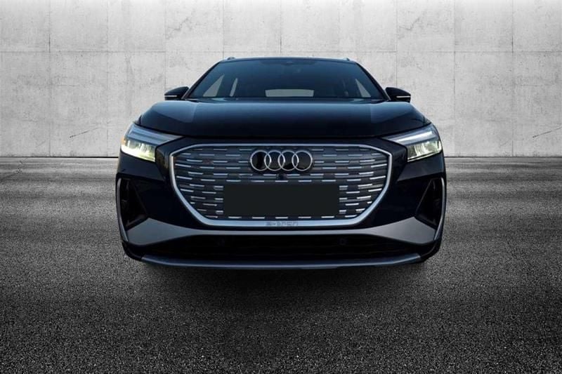 Usata Audi Q4 e-tron S-Line 69 kW (95 CV) 2022 Nero SUV