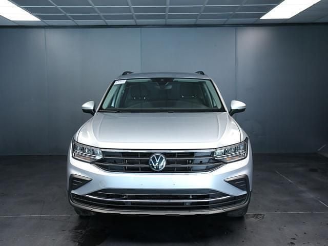 Usata VW Tiguan Life 150 CV (110 kW) 2024 Argento SUV