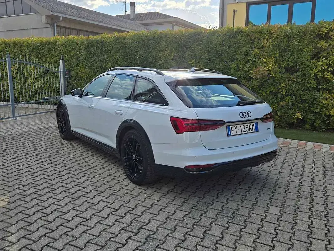Usata Audi A6 Allroad 286 CV (210 kW) 2019 Bianco Station wagon
