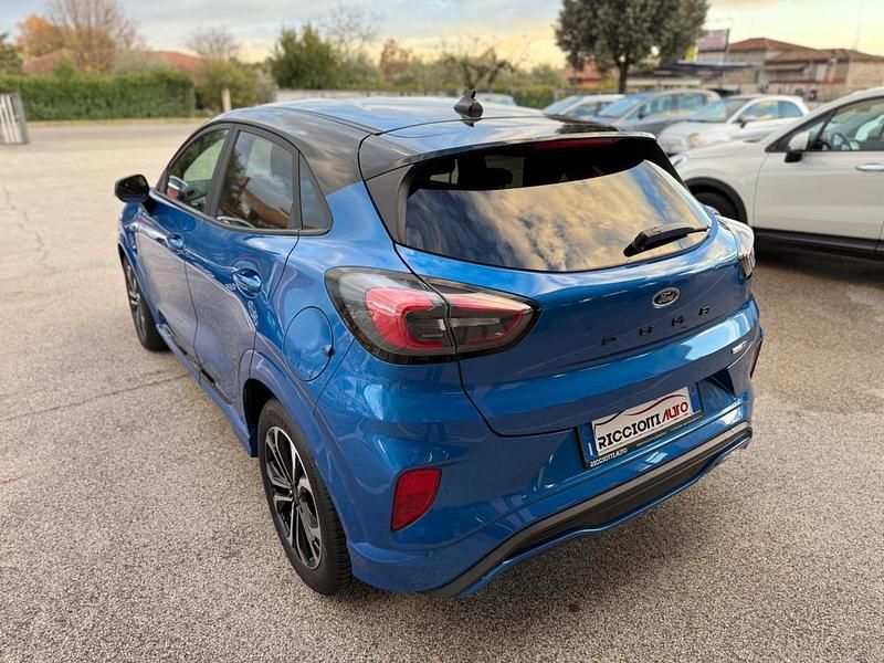 Usata Ford Puma ST-Line 125 CV (91 kW) 2021 Blu Station wagon