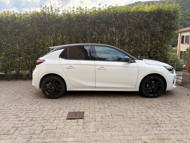 Usata Opel Corsa GS Line 102 CV (75 kW) 2020 Bianco Berlina