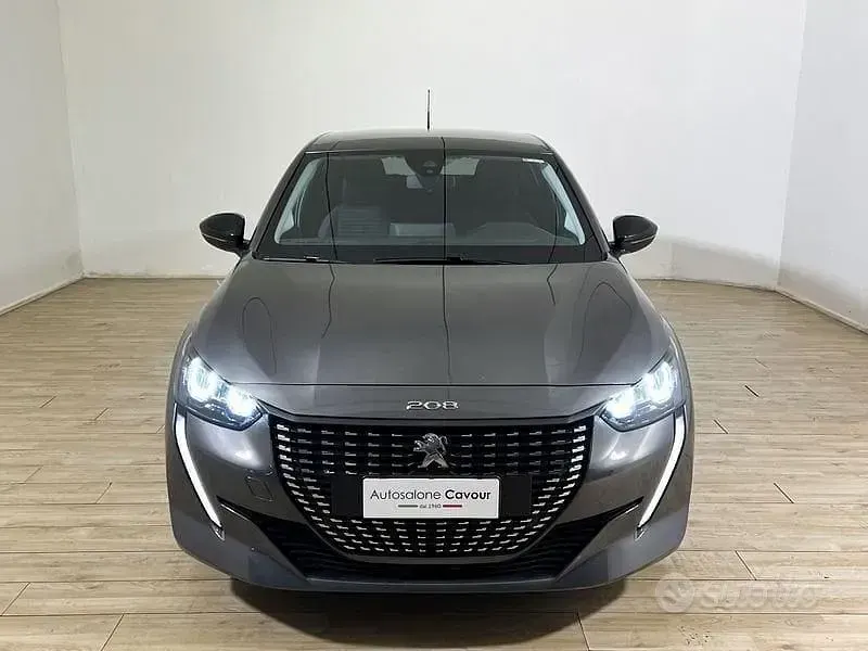 Usata Peugeot 208 Allure 102 CV (75 kW) 2022 Grigio Utilitaria