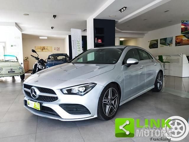 Usata Mercedes CLA200 Premium 163 CV (119 kW) 2021 Grigio Berlina