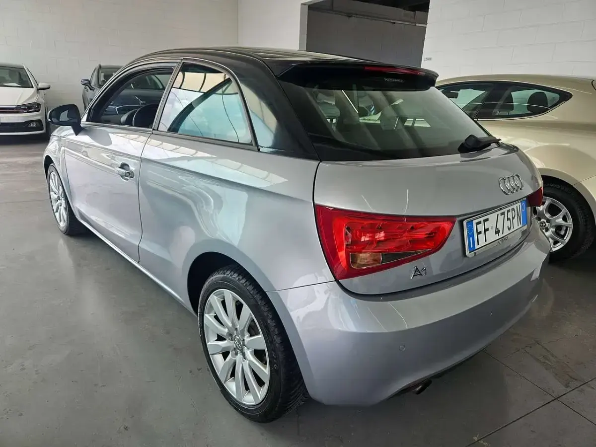 Usata Audi A1 S-Line 86 CV (63 kW) 2015 Argento Utilitaria