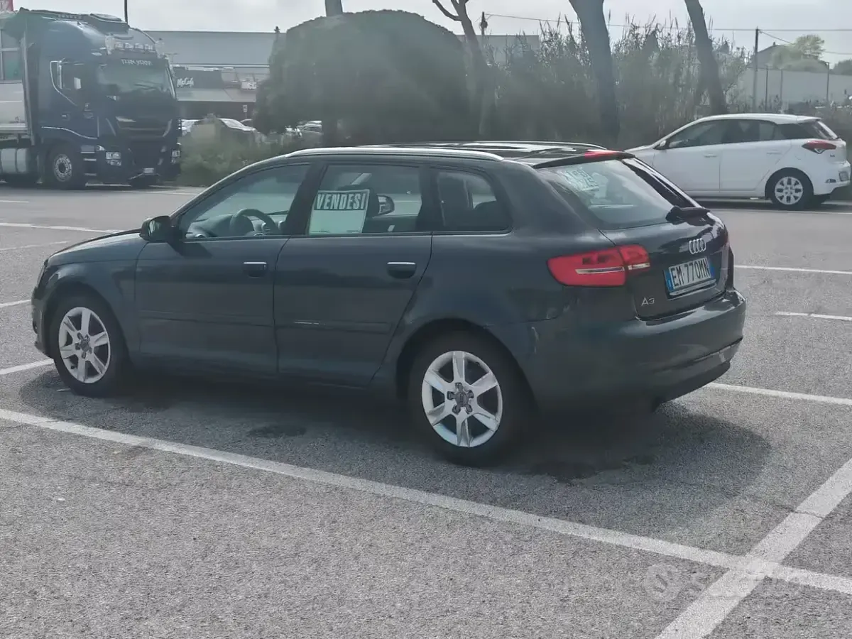 Begagnad Audi A3 90 HK (66 kW) 2012 Grå Halvkombi