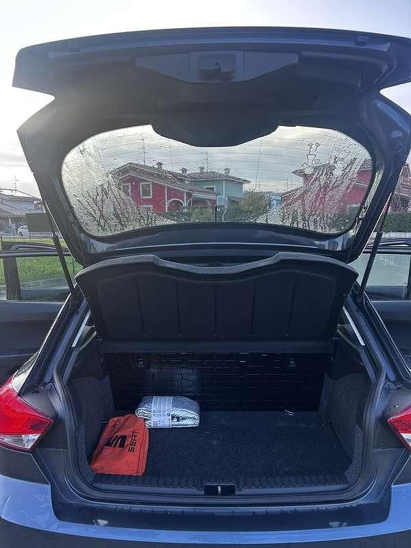 Usata Seat Ibiza 90 CV (66 kW) 2019 Blu/azzurro Berlina