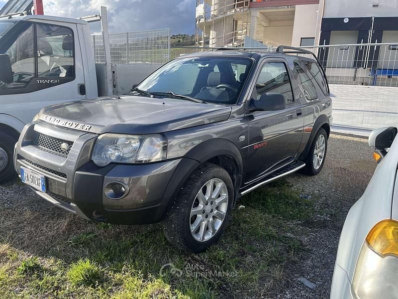 Usata Land Rover Freelander 111 CV (81 kW) 2005 Grigio SUV
