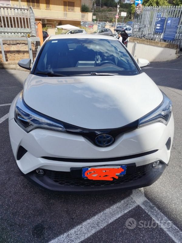 Bianco Usata 2018 Toyota C-HR SUV | 14.500 € (Super prezzo) - Immagine 1/4