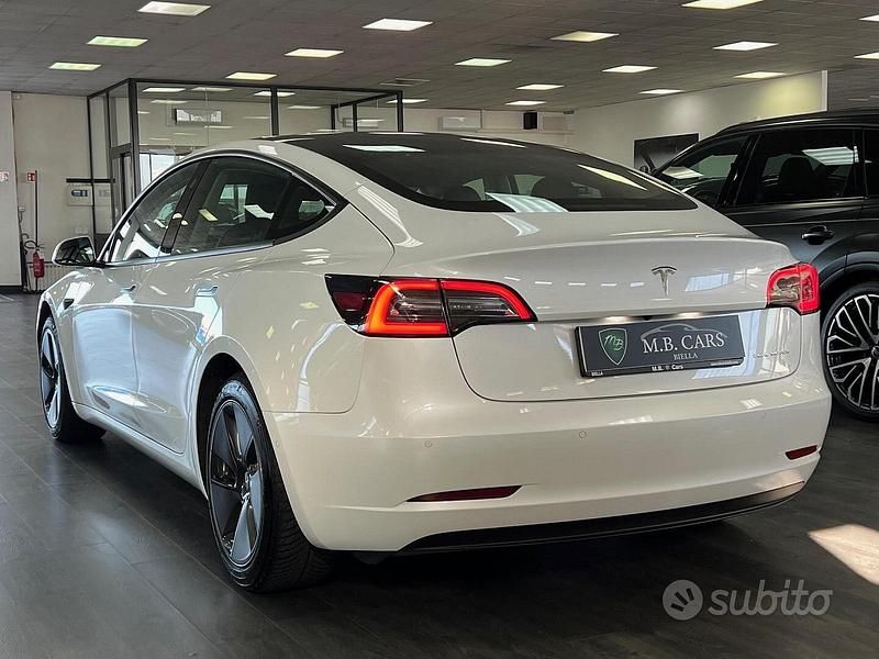 Usata Tesla Model 3 366 kW (498 CV) 2021 Bianco Berlina