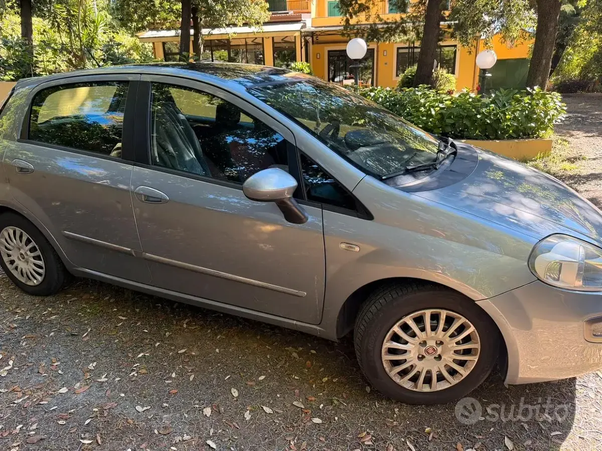 Occasion Fiat Punto 85 ch (62 kW) 2017 Gris Citadine