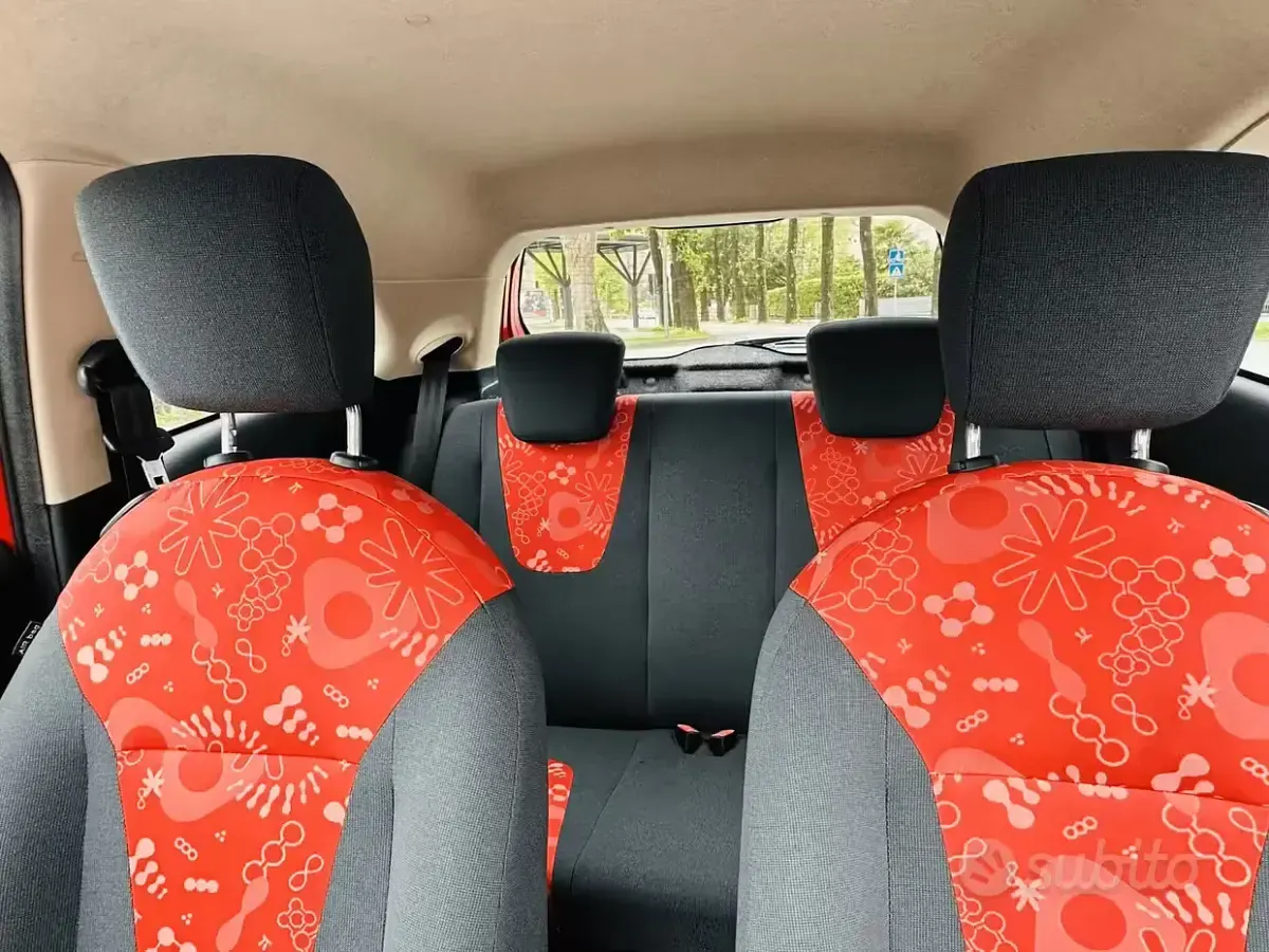 Usata Ford Ka 69 CV (50 kW) 2016 Rosso Berlina