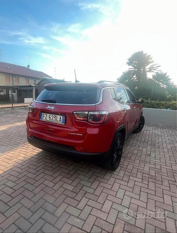 Usata Jeep Compass Sport 140 CV (102 kW) 2019 Rosso SUV