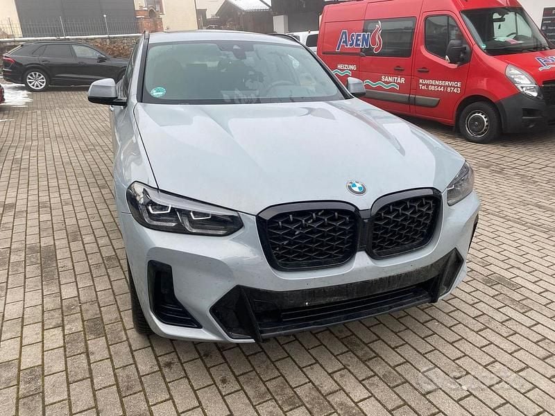 Grigio Usata 2025 BMW X4 M Sport SUV | 54.900 € (Buon prezzo) - Immagine 1/4
