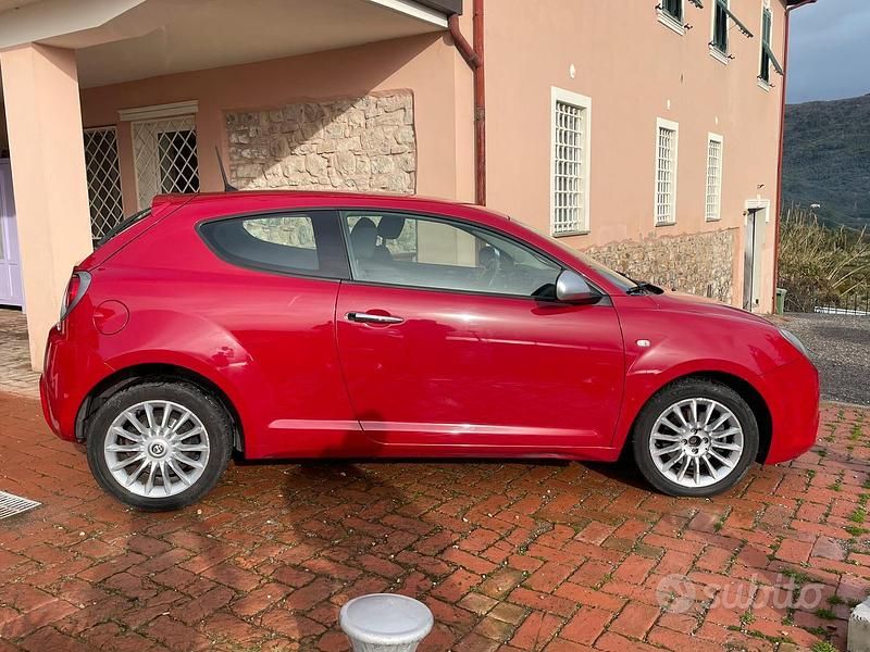 Usata Alfa Romeo MiTo 85 CV (62 kW) 2015 Rosso Utilitaria
