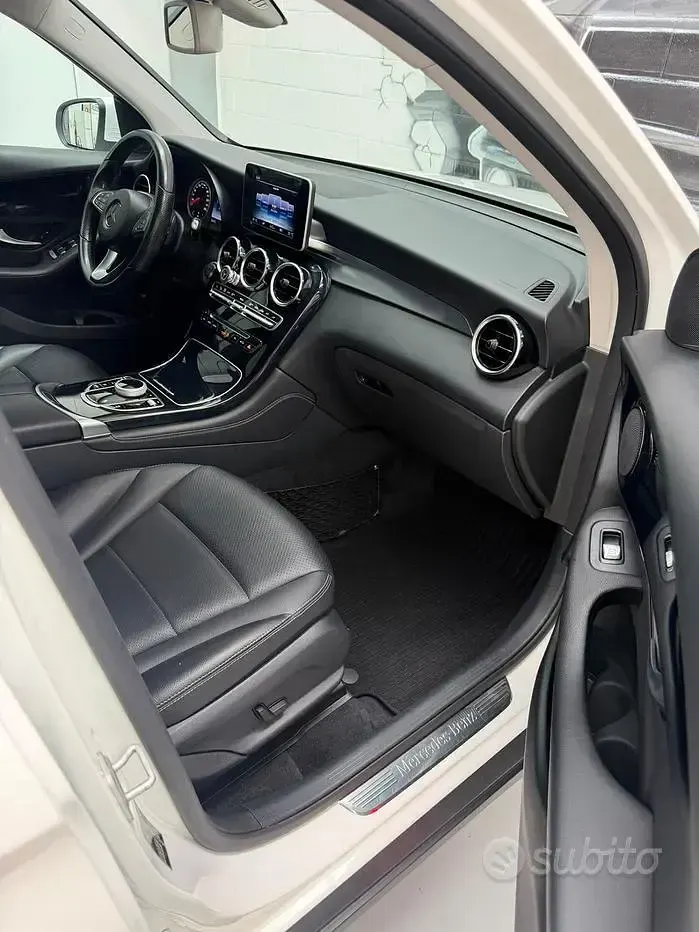 Usata Mercedes GLC220 Business 170 CV (125 kW) 2015 Bianco SUV