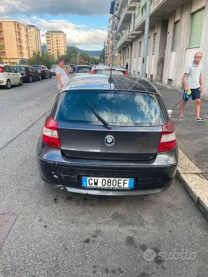 Usata BMW 118 122 CV (89 kW) 2004 Utilitaria
