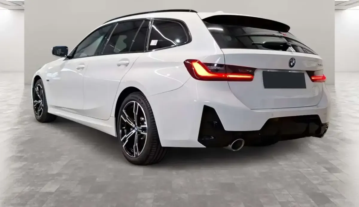 Usata BMW 330 M Sport 292 CV (214 kW) 2023 Bianco Station wagon