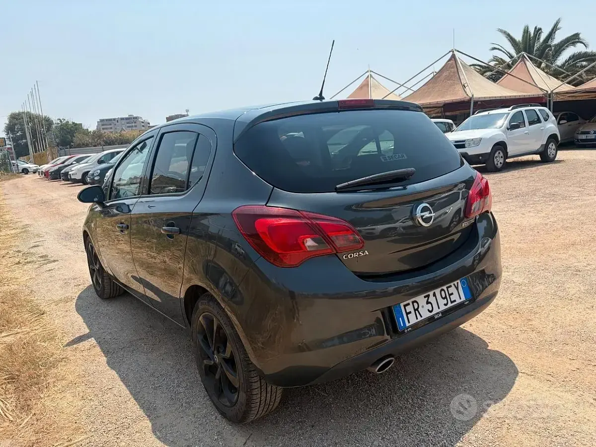 Usata Opel Corsa 90 CV (66 kW) 2018 Grigio Utilitaria