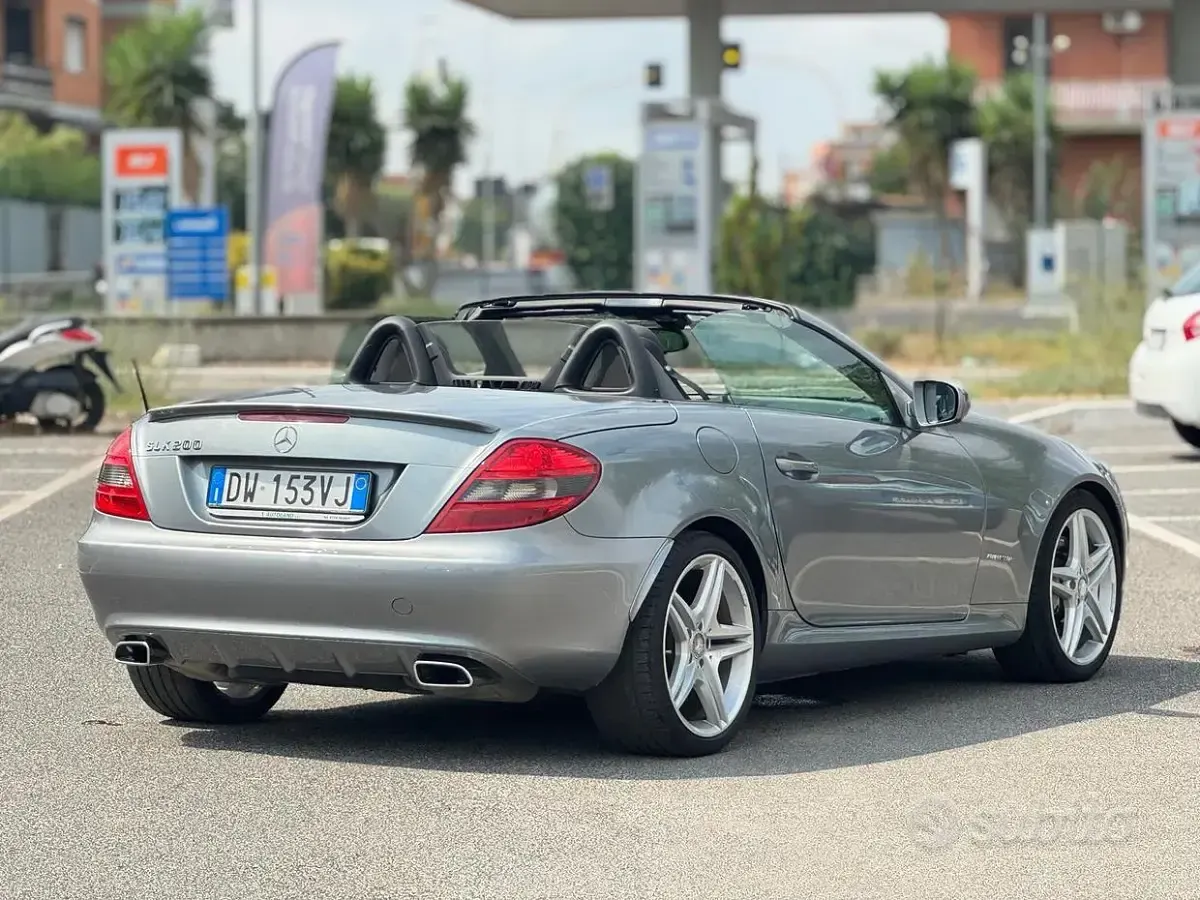 Usata Mercedes SLK200 Sport Edition 184 CV (135 kW) 2009 Grigio Cabrio