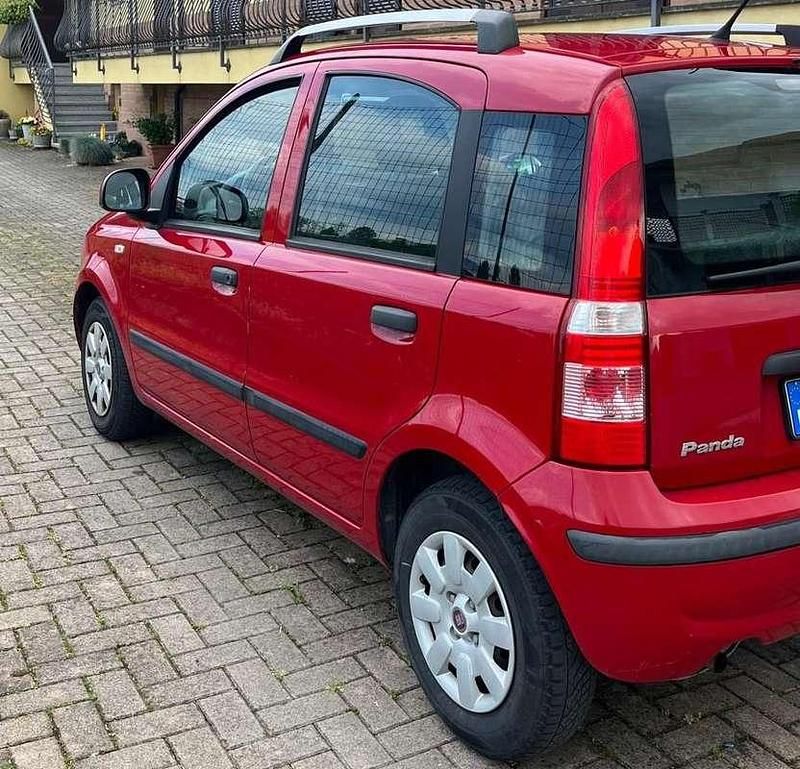Usata Fiat Panda Dynamic 69 CV (50 kW) 2011 Rosso Utilitaria