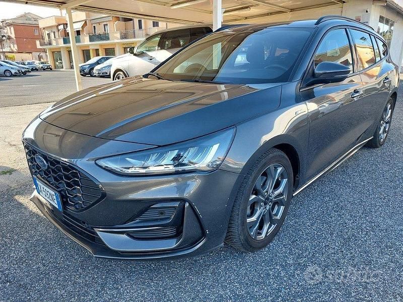 Usata Ford Focus ST-Line 120 CV (88 kW) 2022 Grigio Station wagon