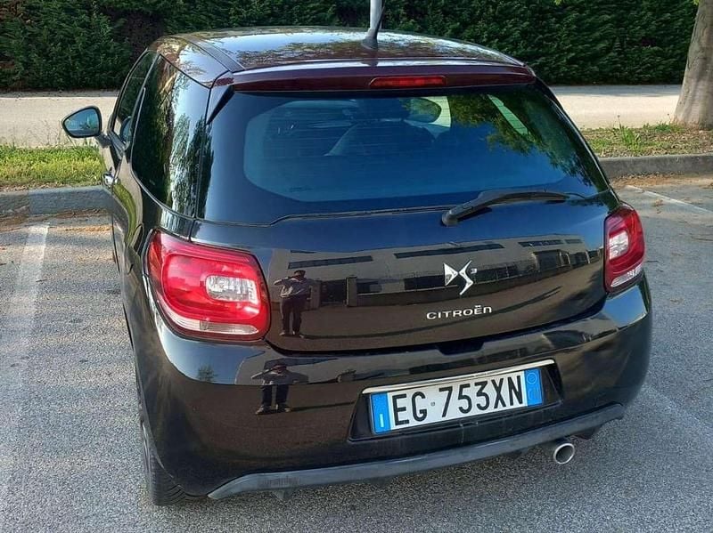 Usata Citroën DS3 92 CV (67 kW) 2011 Nero Utilitaria