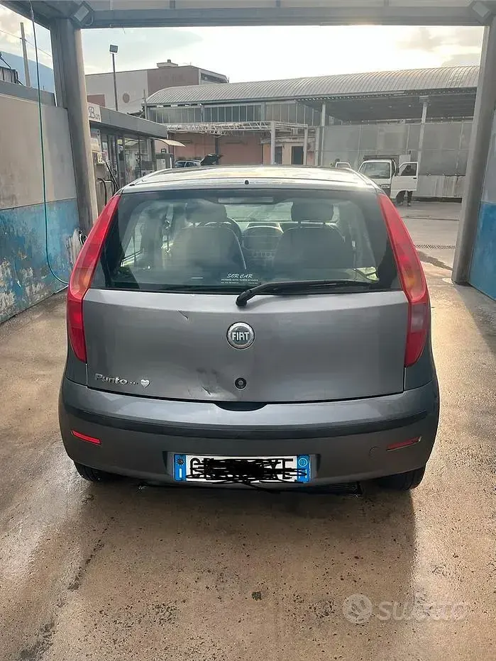 Usata Fiat Punto 60 CV (44 kW) 2003 Grigio Utilitaria