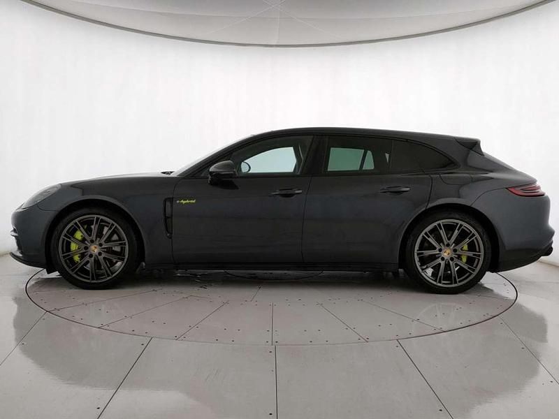 Usata Porsche Panamera 330 CV (242 kW) 2018 Bianco Berlina