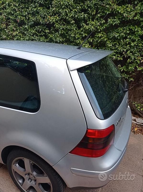 Usado VW Golf IV GTI 150 CV (110 kW) 2001 Gris Berlina