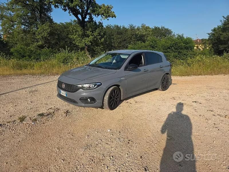 Usata Fiat Tipo S 120 CV (88 kW) 2018 Grigio Utilitaria