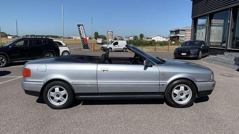 Usata Audi Cabriolet 116 CV (85 kW) 1995 Argento Cabrio