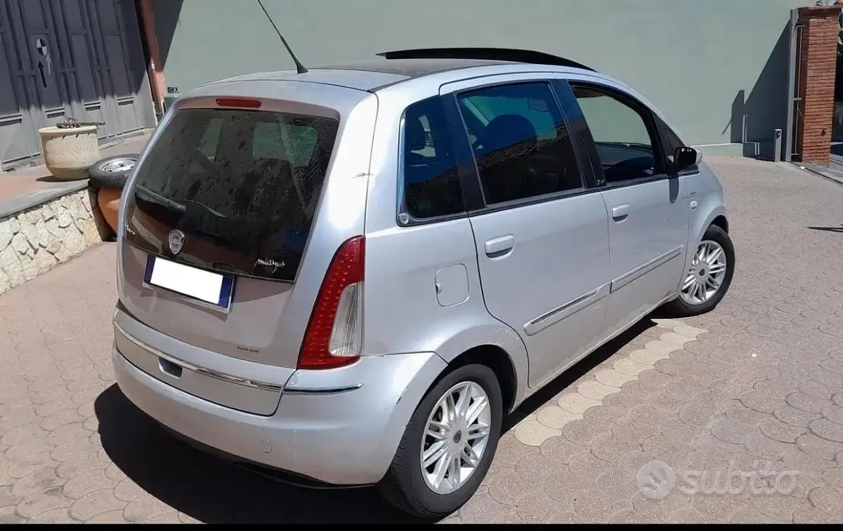 Usata Lancia Musa 90 CV (66 kW) 2007 Monovolume